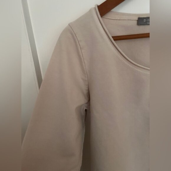 Women’s Pistache Top with a Semi Sheer, Lightweight Back Size M/L - Picture 3 of 8